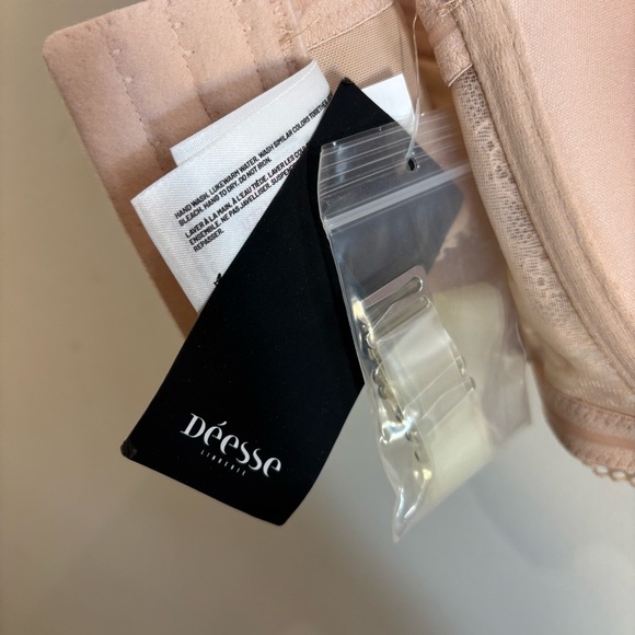 DEESSE Sz 44D Padded Underwire Baconette Style Lace Trimmed Bra in Beige NEW - Picture 9 of 9